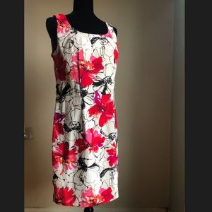 Red and Pink Floral Perceptions Dress size 12